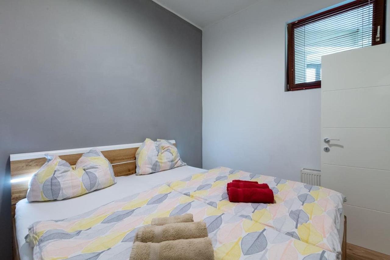 Sunny Renovated Apartment Close To Downtown Vienna Exterior photo