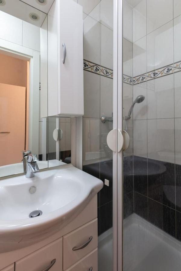 Sunny Renovated Apartment Close To Downtown Vienna Exterior photo
